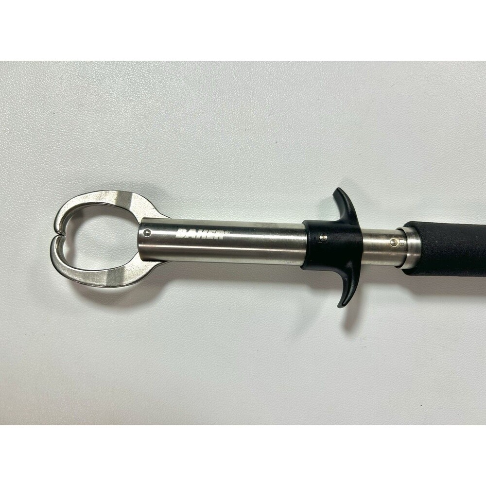 Baker 60LB/27KG Fish Scale Lip Gripper